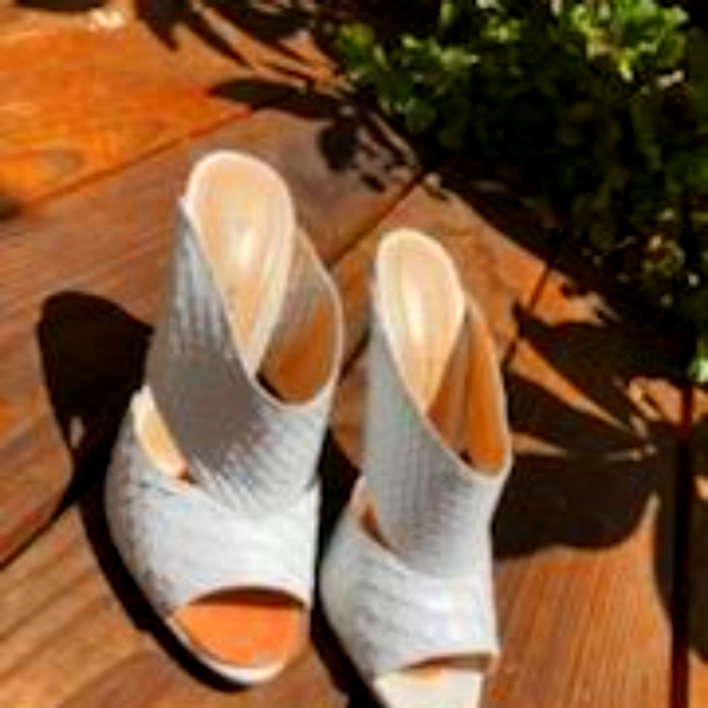 Alexandre Birman white heals